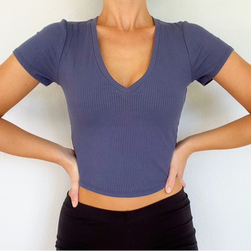 Bozzolo slate blue ribbed v-neck bodycon tee size large